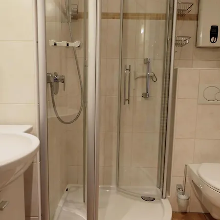 Apartment Schönes Neues Hochwertig Renoviertes 2-zimmer In Der 4. Etage. Westerland