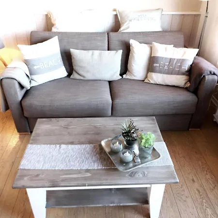 Apartment Schönes Neues Hochwertig Renoviertes 2-zimmer In Der 4. Etage. Westerland