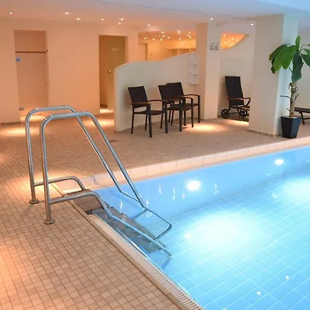 Schönes Neues Hochwertig Renoviertes 2-zimmer In Der 4. Etage. Westerland